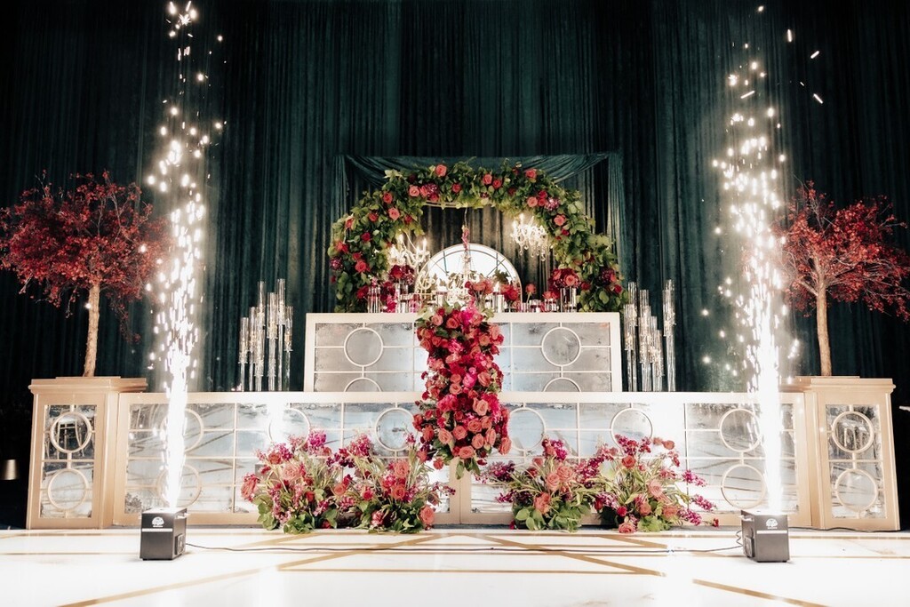 JW Marriott Nashville (@jwmarriottnash) on Twitter photo Spark your imagination in the most extraordinary way with this breathtaking wedding β¨ββββββββ
ββββββββ
We invite you to celebrate your love in our luxurious venue and let us highlight the beauty in every last detail.ββββββββ
ββββββββ
The Bride: @mjfaβ¦ instagr.am/p/CkrWmM4MvQH/ Spark your imagination in the most extraordinary way with this breathtaking wedding β¨ββββββββ
ββββββββ
We invite you to celebrate your love in our luxurious venue and let us highlight the beauty in every last detail.ββββββββ
ββββββββ
The Bride: @mjfa⦠instagr.am/p/CkrWmM4MvQH/