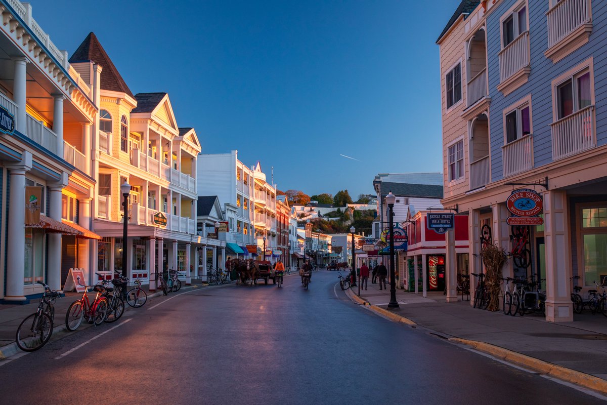 And that's a wrap!🐴🚴🛳 THANK YOU from the bottom of our heart for a WONDERFUL 2022 season. It was another special year of moments and memories. Many Island businesses are taking a well-deserved break and are preparing for the 2023 season. See you next time on Mackinac Island✨