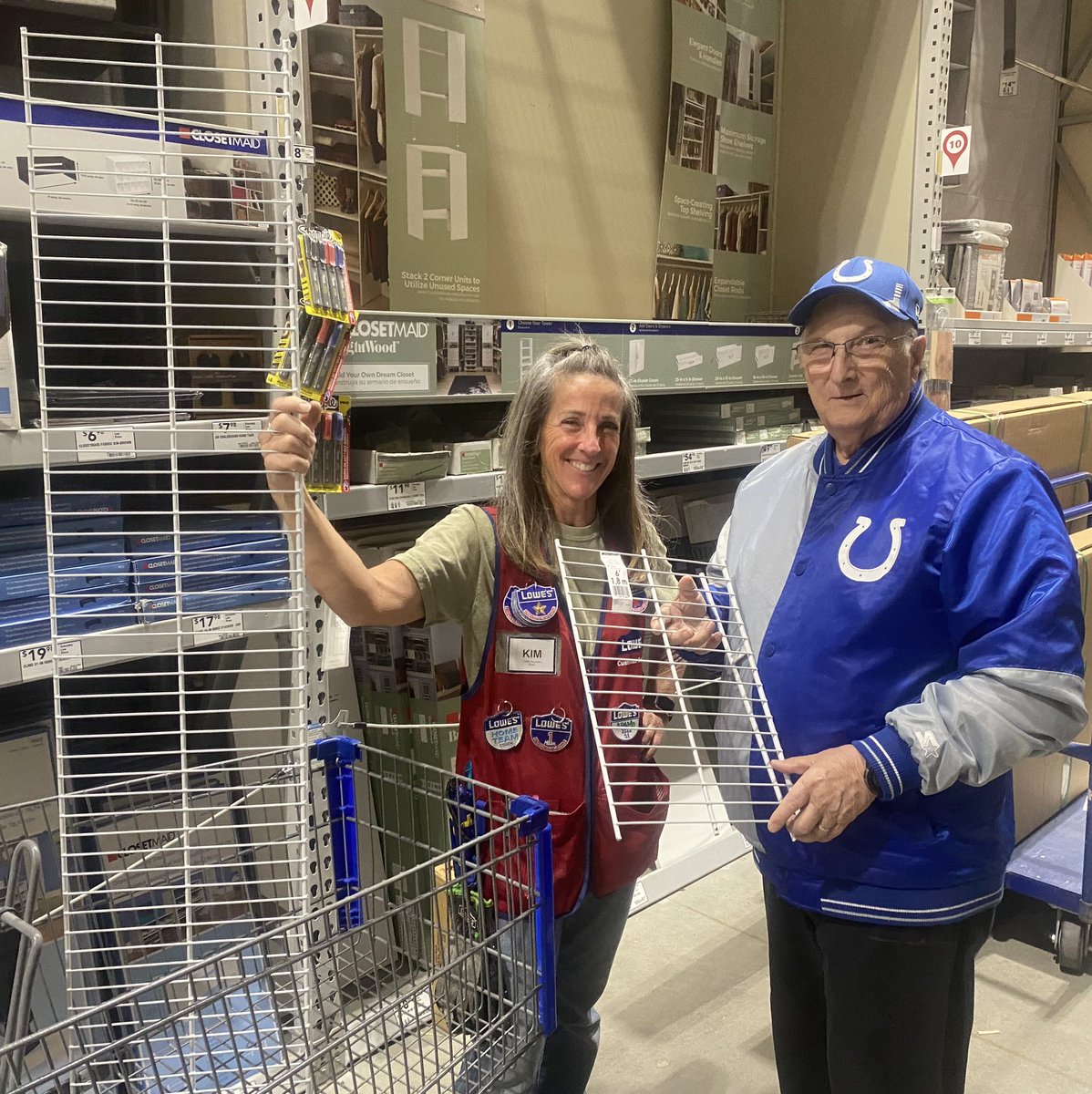 lowes0637 tweet media