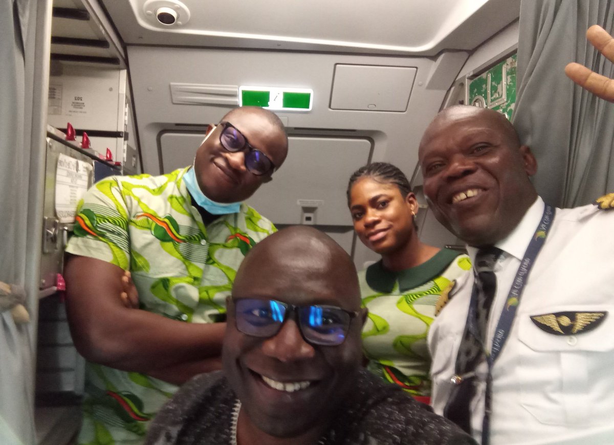 GregoireWare's tweet photo. Thank you, @AirCote d'Ivoire !
Merci à ma "belle-famille" ivoirienne.
🇨🇮🇨🇲
To God be the Glory for the safe flight. https://t.co/xSUKIL50t7