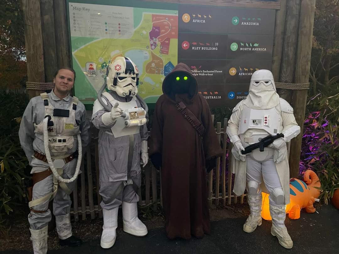 starwarsindiana's tweet image. Dathomir Squad of @Bloodfin Garrison and @mosespabase at the @meskerparkzoo for the final weekend of Boo at the Zoo!