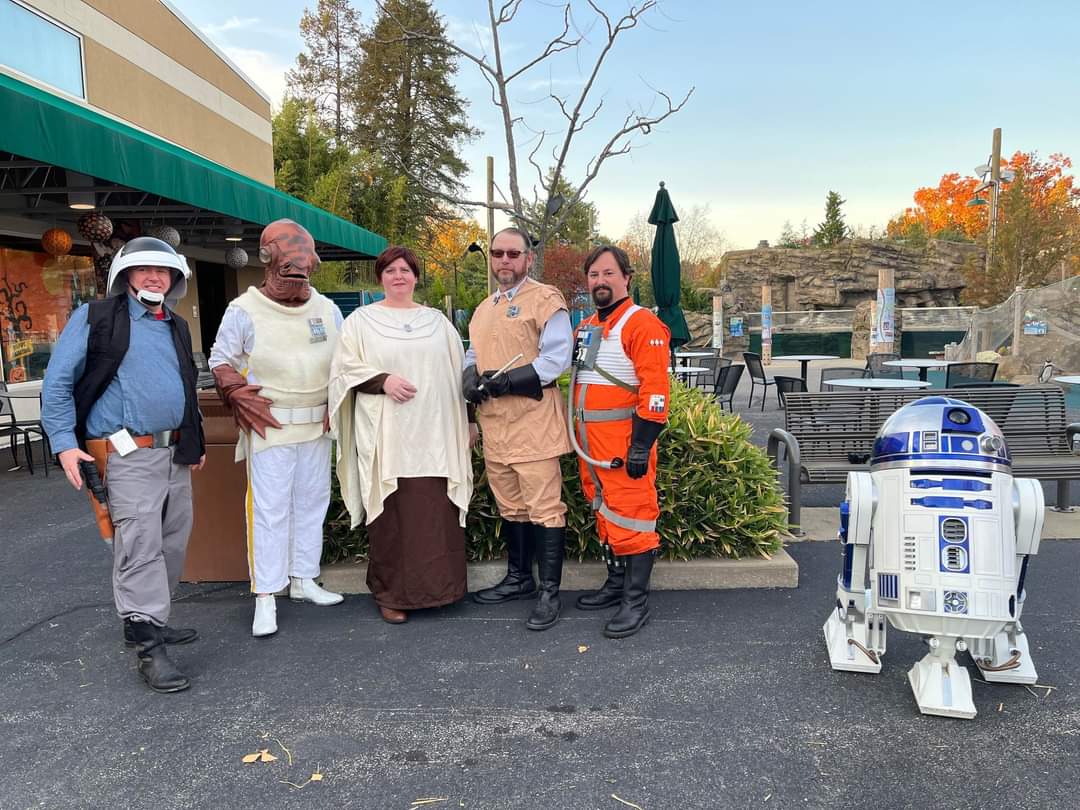 starwarsindiana's tweet image. Dathomir Squad of @Bloodfin Garrison and @mosespabase at the @meskerparkzoo for the final weekend of Boo at the Zoo!