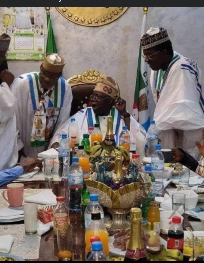 ADON_DAVIDS001's tweet image. If you get it, retweet. If you don&apos;t get it, forget about it😉
#PeterObiForPresident 

PA Fasoranti | Obi-Datti | Mc Oluomo