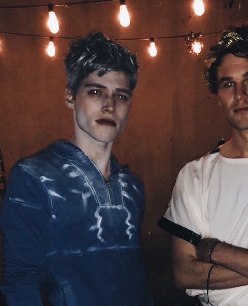 ⠀⠀⠀⠀⠀ 
                               
⠀⠀       not a big fan of my costume but i’m here that’s important i suppose ? 
⠀⠀⠀⠀⠀ ⠀#GRIMREAPERNIGHTFL 

⠀⠀⠀⠀⠀