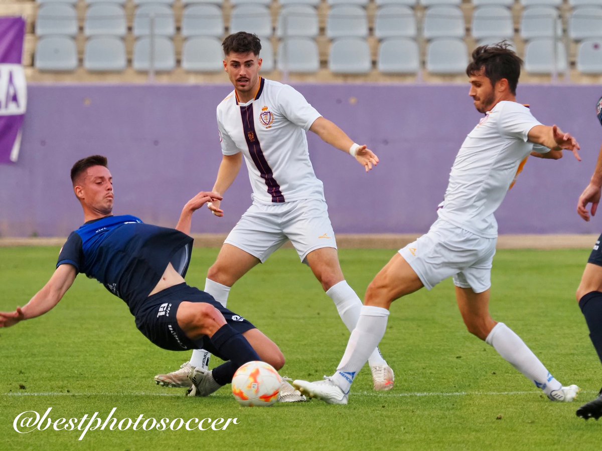 bestphotosoccer's tweet photo. El Real Jaén impone su pegada en la Victoria.
@RealJaenCF
| 5-1 |
@CDTorreperogil
📷 @bestphotosoccer
📰 @ideal_jaen
✍️ @joseantguti
#HalaJaén
#SentimientoCentenario #rjcf1922 #bestphotosoccer #sportphotography #sports #olympus #football #soccer #jaen https://t.co/FzUCkuasTF