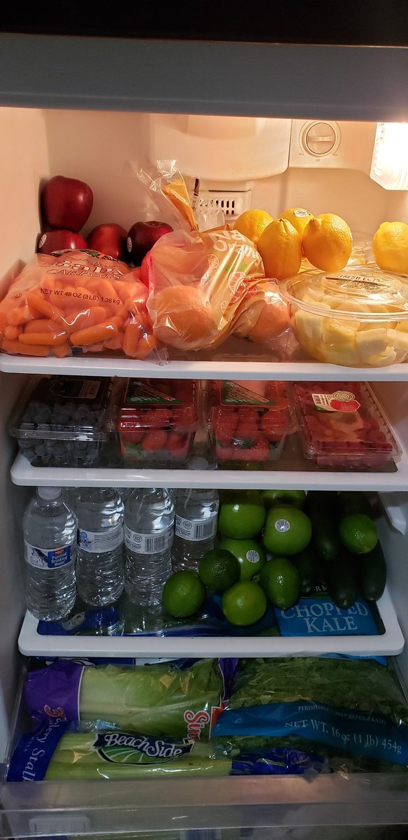 MLeek85's tweet photo. Fresh juice. Delicious. https://t.co/2BAsqQ0sYc
