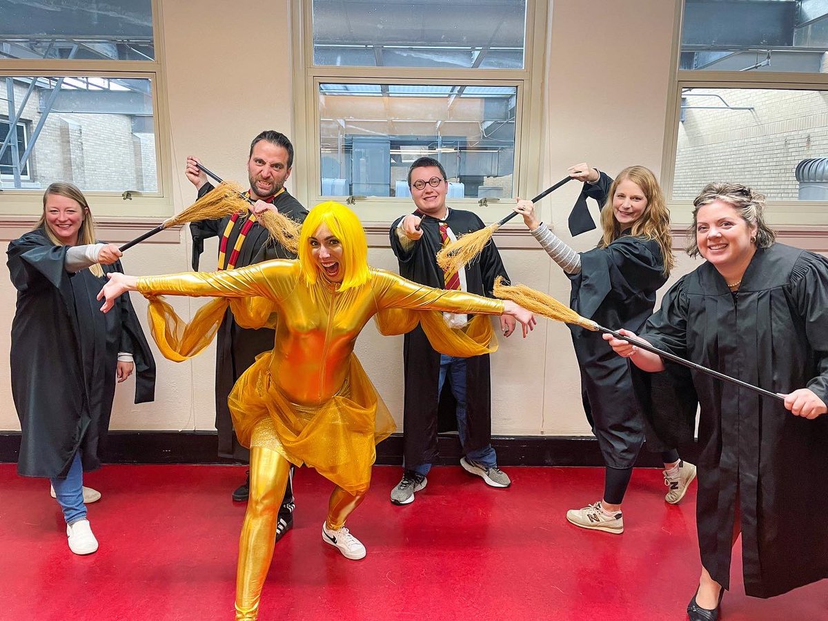 ArianaNewman82's tweet photo. We got the golden snitch! ✨🧹 It’s @foltzlish’s Halloween &amp; we’re just living in it! 🤩 https://t.co/maWzNtFHj9