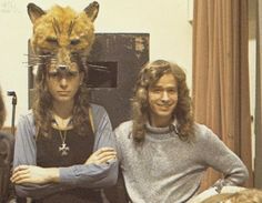 Circa 1974

Peter: 'Tony, get in here! We're posing for a music magazine from Montréal,  for our CEPSUM gig later this year.'

Tony (high AF): 'CEPSUM? Wear the Fox hat?!' (Burst's out laffing!😂🤣)