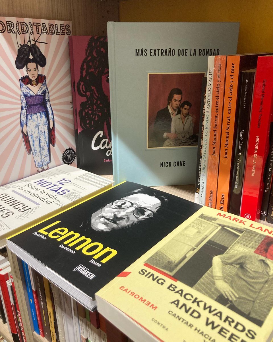 GranadaTeComo's tweet photo. Si están de paso por el Realejo no dejen de visitar Tremenda Librería!!!
Este rincón literario promueve el intercambio cultural, la lectura con títulos de editoriales poco convencionales, realizan presentaciones de libros, encuentros y tertulias

📍C Molinos,22 
#Granada https://t.co/pwNRASvmqs