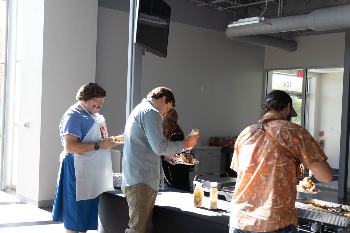 SellmarkCorp's tweet photo. Here at Sellmark, we are proud to play hard and work harder to provide our customers with industry leading products and unparalleled customer service! #Sellmark #BrandsThatSell #Halloween #Mansfield #Texas https://t.co/n2lsk09cXp