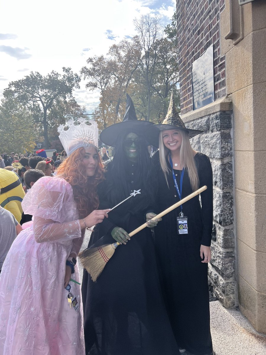 ProspectHill17's tweet photo. Happy Halloween from @ProspectHill17 Great to see our families at the parade today @PelhamSchoolsNY https://t.co/8Jsv1ZTZwx