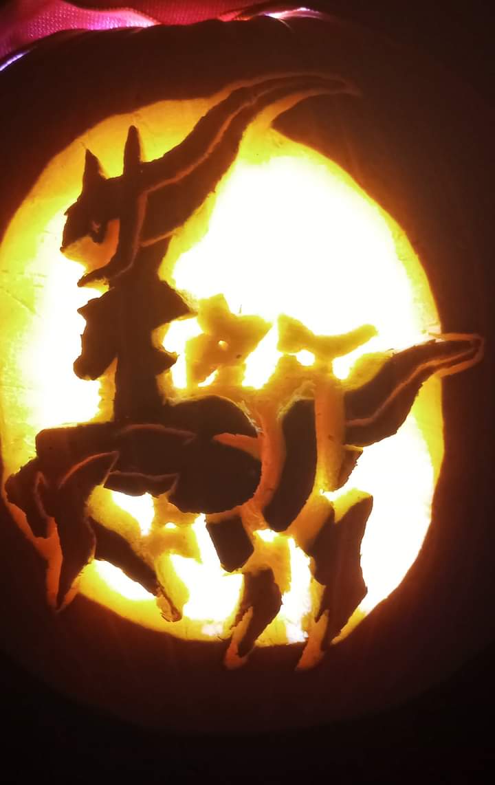 Red5bv06's tweet photo. Arceus carved for this year's pumpkin.
#PokemonHalloween https://t.co/ROm6kHFQxn