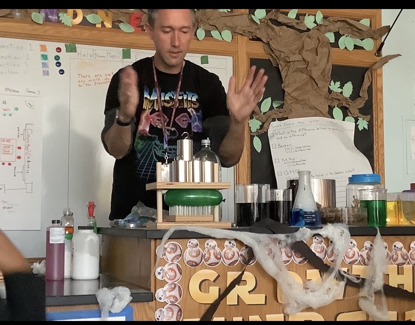 Cooper6Sms's tweet photo. The 2022 Halloween Spooktacular was a success! We learned about everything from pressure to thermodynamics and sublimation to double replacement reactions. #scarsdalemspride https://t.co/gz3REJyxuT