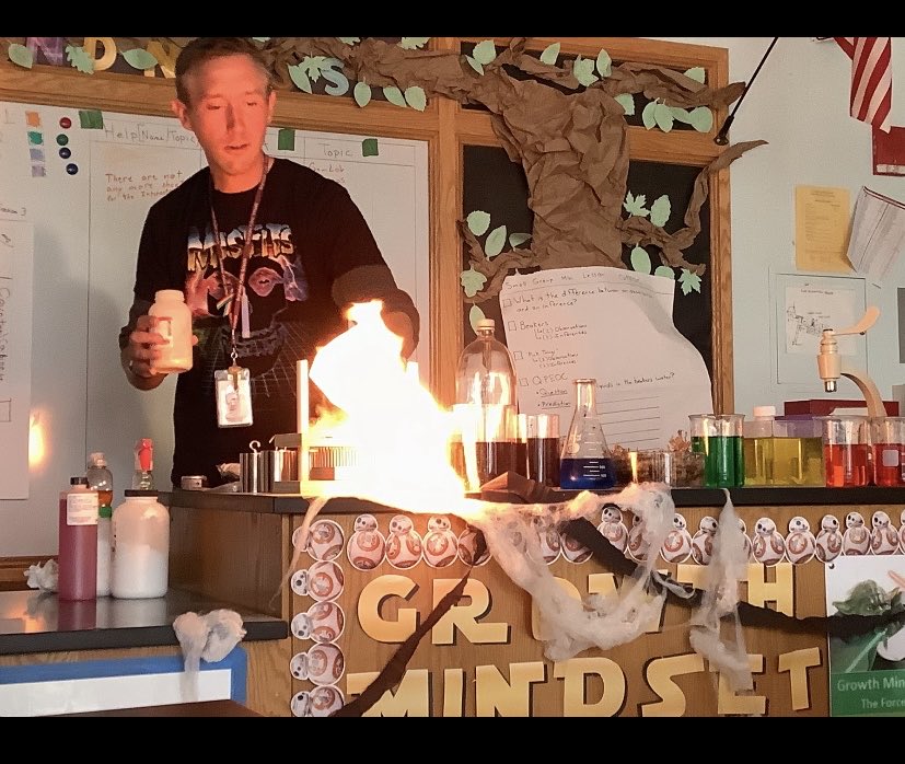 Cooper6Sms's tweet photo. The 2022 Halloween Spooktacular was a success! We learned about everything from pressure to thermodynamics and sublimation to double replacement reactions. #scarsdalemspride https://t.co/gz3REJyxuT