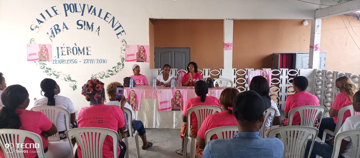 MCOyeck's tweet photo. Cette session de sensibilisation de l'auditoire sur les cancers féminins a trouvé un échos favorable. 

En effet, les experts ont su capter l'attention du public présent par la pertinence des sujets abordés. https://t.co/a2AEfWUjwH