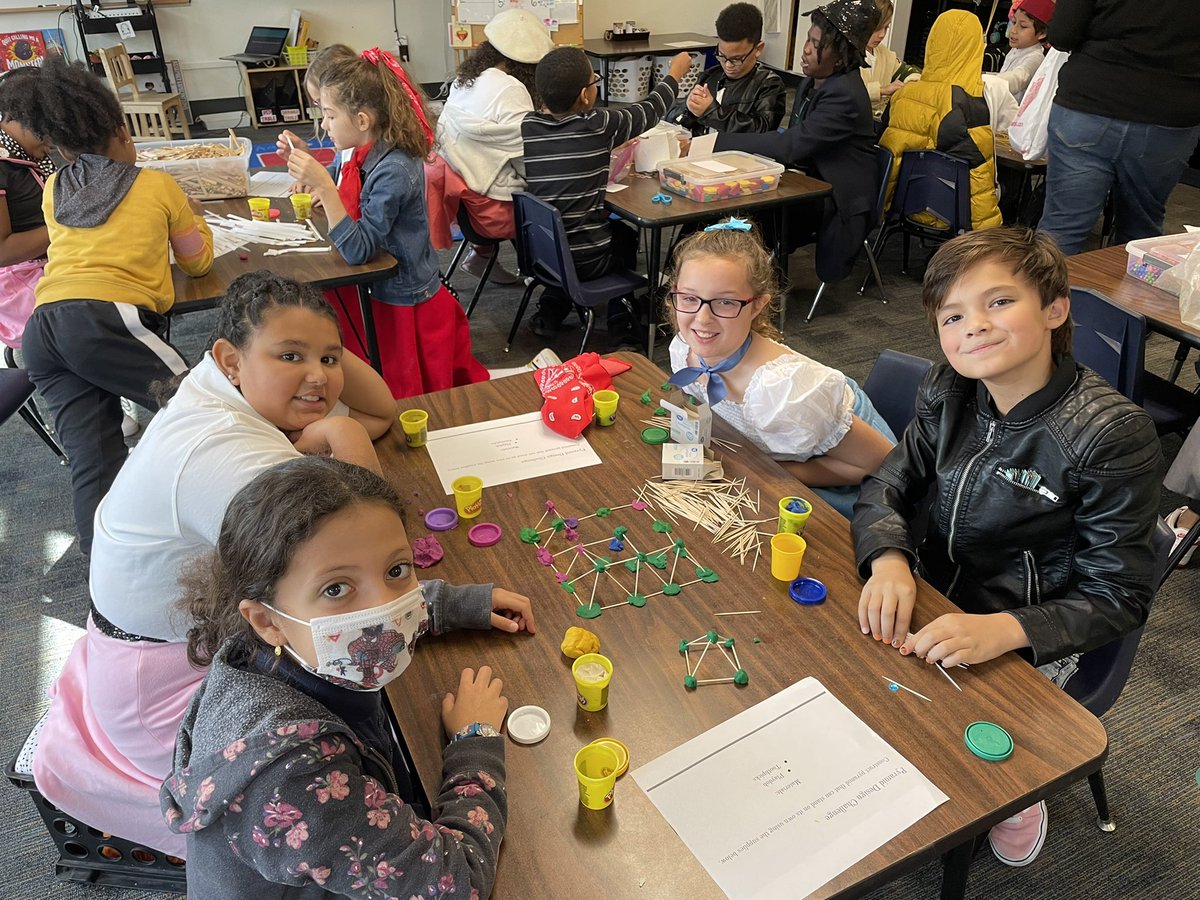 McCullarHeather's tweet photo. @LSEArts Afternoon of the Fall Festival has gone well engineering structures #LSEFallFest https://t.co/TM7HjFgwEs
