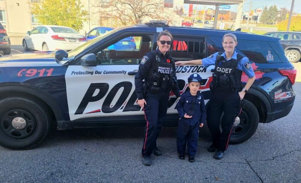 Woodstock_PS's tweet photo. Yesterday, future recruit Isabella stopped by the police station and was very excited to meet some women in the field! Isabella hopes to one day have a career in policing just like Constable Hackney and Cadet Taylor! https://t.co/0cHSSb0w0A