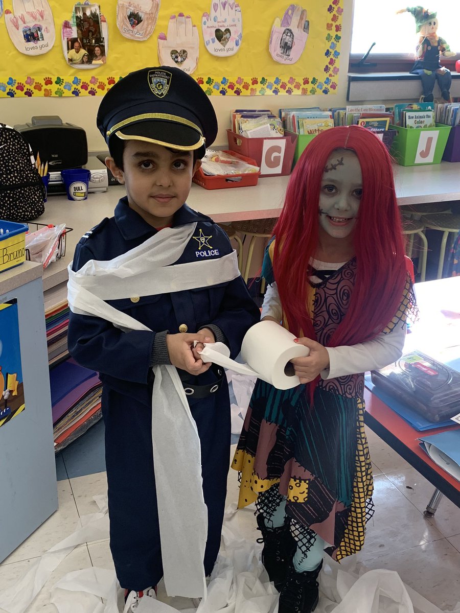 HowellTwpAdelph's tweet image. Students and staff enjoyed today’s #Howellween festivities during Adelphia’s annual parade and classroom activities! #HTPSCommunityEngagement