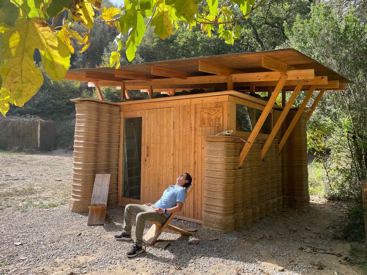 Esta semana estuve en Barcelona en busca del Proyecto TOVA, la casa impresa en 3D. 😮🤗🙌🏽"obra local, cero desperdicio y una huella de carbono casi nula."
#arquitectura #construcción #architecture #printing #3dprint #3dmaker