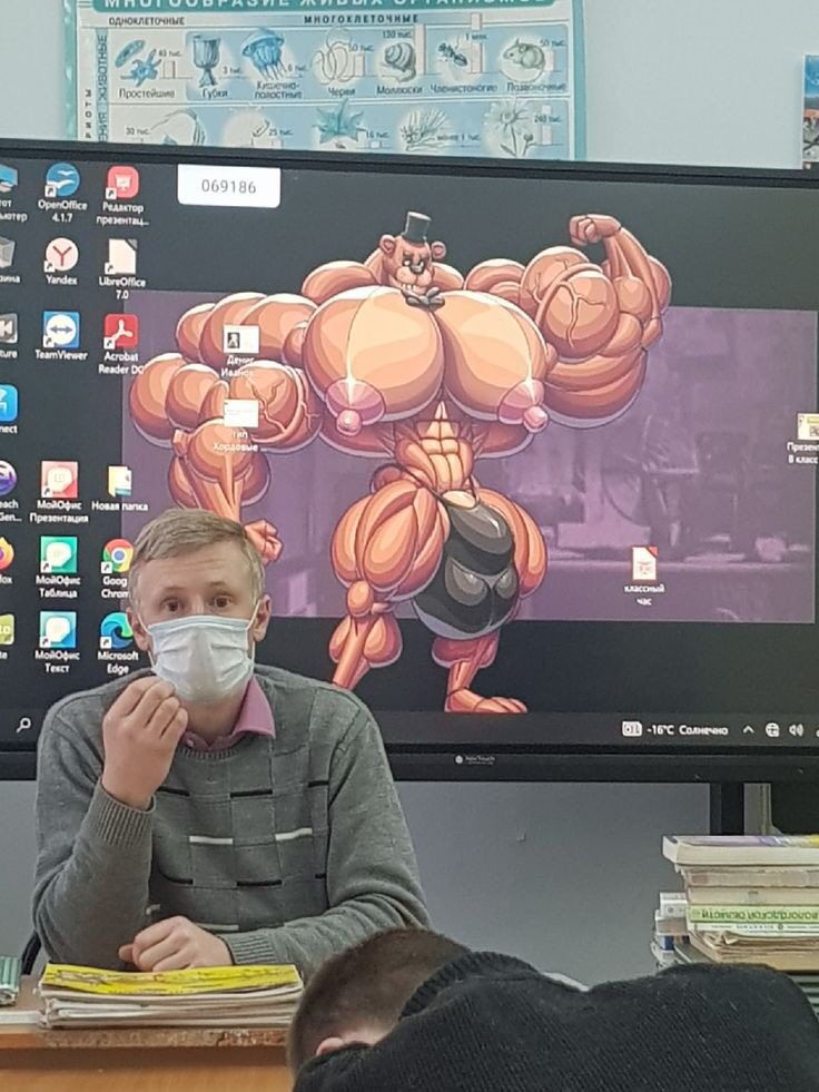 imJustRed's tweet photo. Bro forgot to change his wallpaper 💀💀 https://t.co/m18mNAboKr