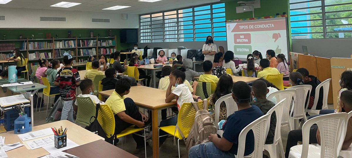 ReHace_IMPR's tweet photo. 🟢 El pasado jueves 27 de octubre, nuestro Programa Resiliencia Emocional ante un desastre (RED) brindo su taller de Resiliencia Emocional en la escuela Iginio Figueroa Villegas en Maunabo. Tuvimos el privilegio de impactar a 57 niños y niñas. https://t.co/h4P3UybW1w