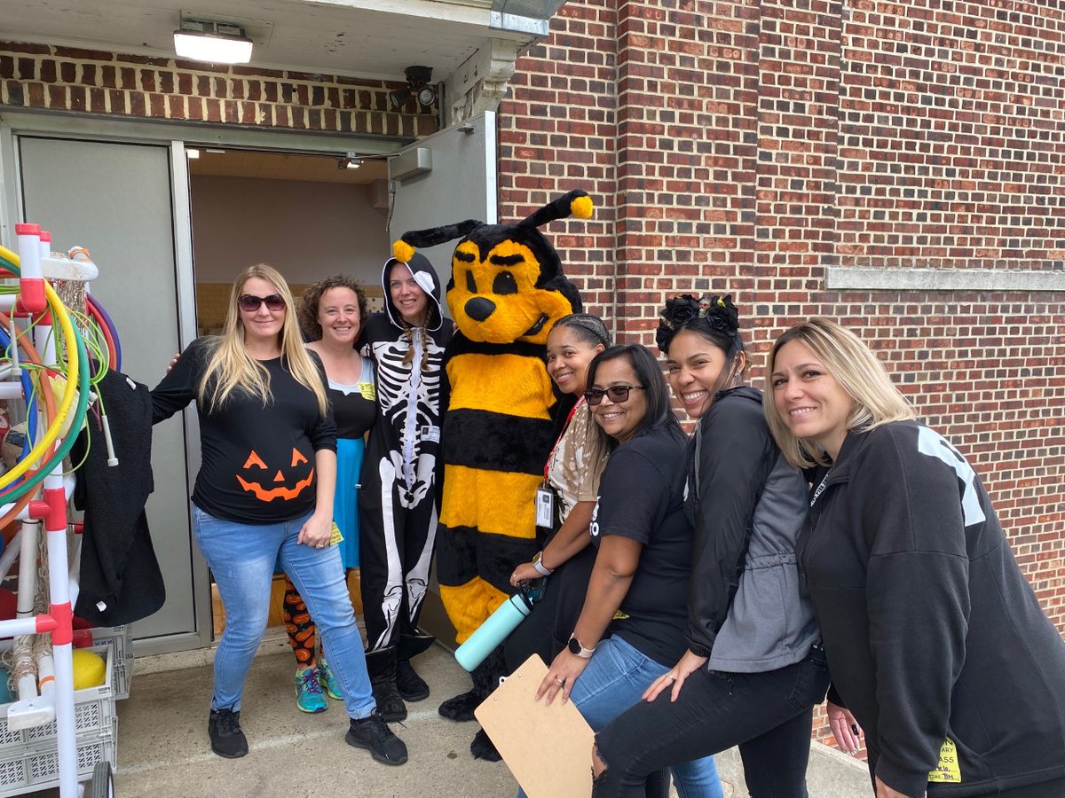 WilsonBees's tweet photo. Today, Wilson School students had a wonderful time dressing up and participating in our Halloween Parade! We'd like to give a big shout out to our PTO for our great class parties! We had FUN! Happy Halloween everyone! https://t.co/MC7YfAZ6v9