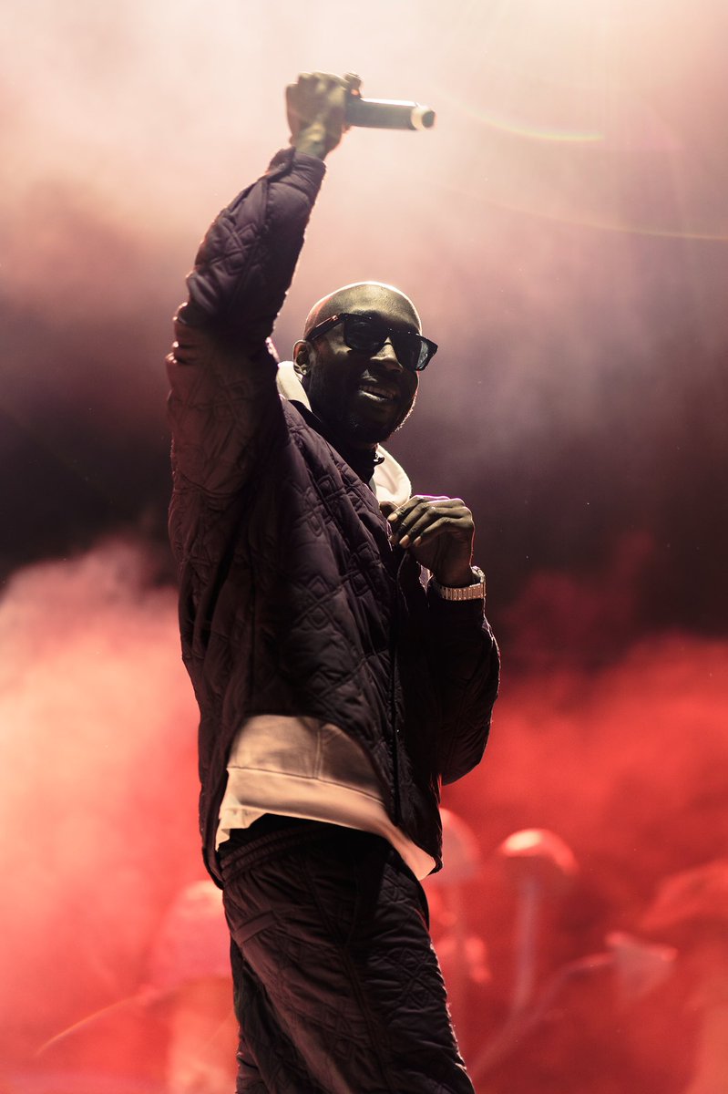 Gangsta Gibbs Red Rocks debut 🐰
<a href="/FreddieGibbs/">Big 🐰</a>
