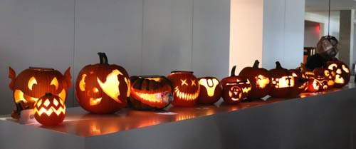 SArchitectsATL's tweet photo. What happens when you get a team of architects to carve pumpkins? 
Well... you get a lot of really good pumpkins and a lot of laughs. Our team had such a good time being able to enjoy each others company and do what they do best... CREATE. 
Happy Halloween from @SArchitectsATL 👻 https://t.co/jTvfuLBML9