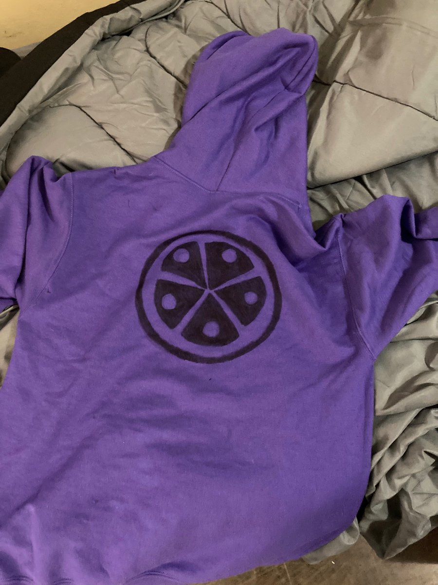 DonatelloHamat0's tweet photo. I attempted to draw the Hamato symbol on my cosplay hoodie, and I failed miserably. But I have lost all ability to care. #ROTTMNT #RiseoftheTMNT #rottmntDonatello #hamato https://t.co/aZaO8MipSH