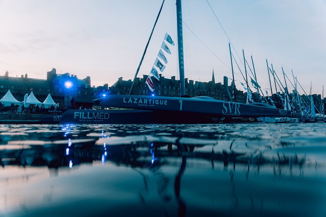 SVRLazartigue's tweet photo. [À DEMAIN ST-MALO]

📸 @guillaume_gatefait 

@RouteDuRhum 

#svrlazartigue #routedurhum 
#goteamsvrlazartigue #Kresk4Oceans #courseaularge #trimaran #sailing #OffshoreSailing #Sailors #skippers #Voile #boat #offshore #sport #Ultimclass #sailingpassion #skipper #CleanBeauty https://t.co/IpEw16pgen