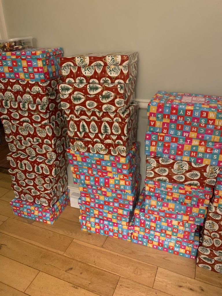 Busy day for my 92 year old mother Kitty ⁦<a href="/TeamHopeIreland/">Team Hope Ireland</a>⁩ shoe box appeal. “Only” 30 boxes this year. Continuing an annual tradition