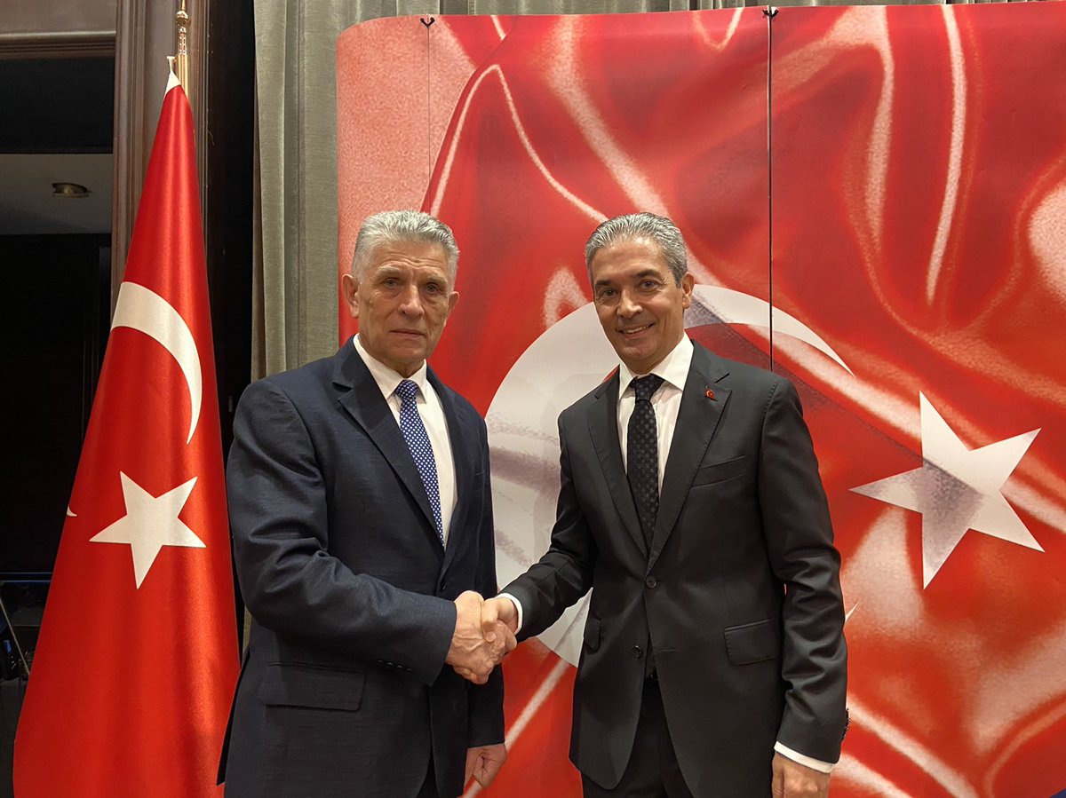 DrSulejmanU's tweet photo. Večeras je u Hotelu Hajat u Beogradu organizovana proslava povodom 99 godina od osnivanja Republike #Turkiye.
Ovo je bila dobra prilika da sretnem sa brojnim prijateljima iz diplomatskog kora i političkog života iz Beograda https://t.co/JzBwowZSyT