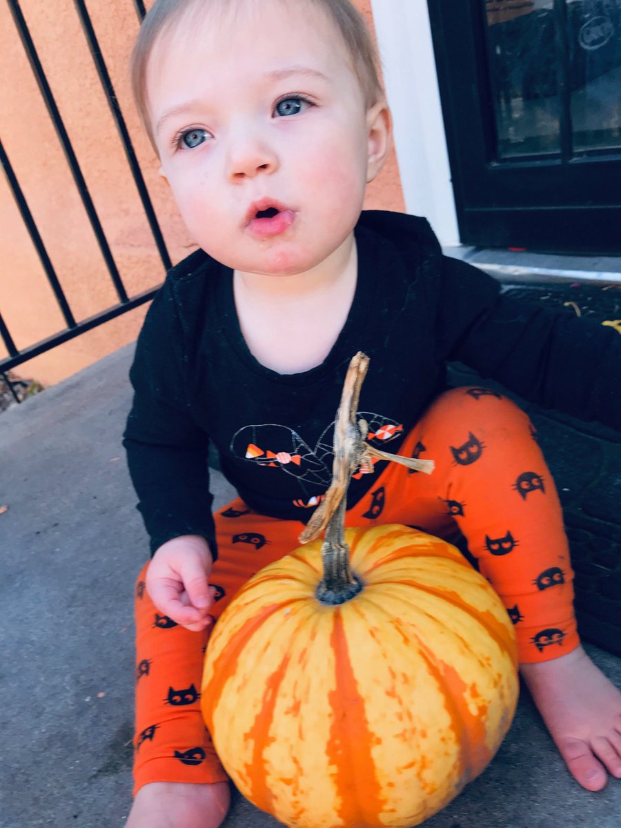 rubyroux612's tweet photo. Happy Halloween yall https://t.co/XDajk6B72t
