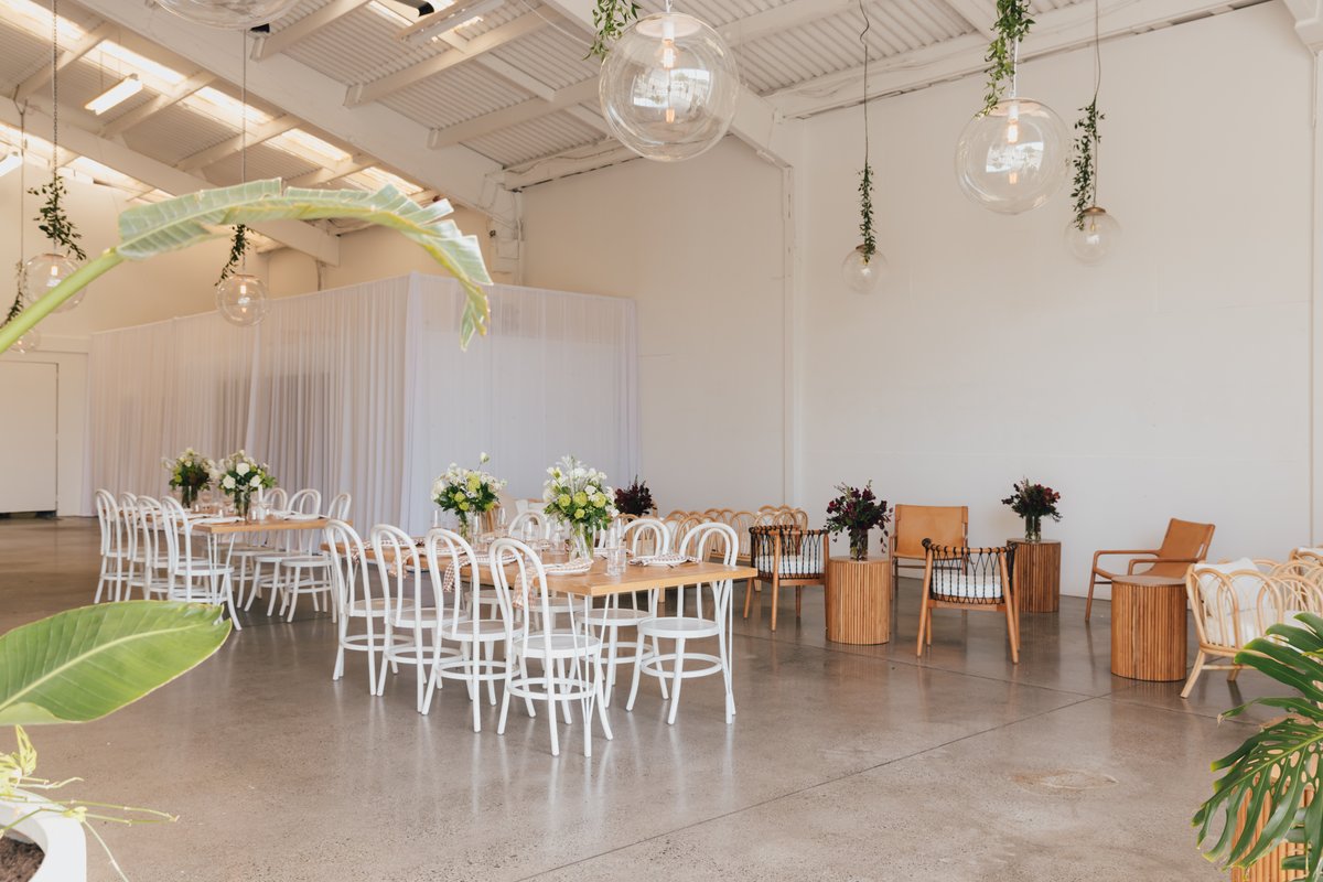 A beautiful space made to be shared in all your meaningful moments. ✨✨✨

This unique blank canvas event space in the heart of Morningside is ready to bring your celebration to life. 

sharedspace.co.nz/listings/detai…