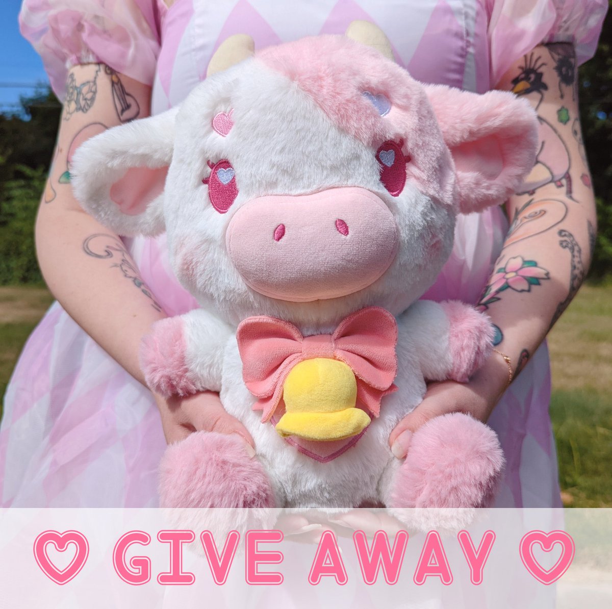 ✨ Milkshake plush GA ✨ One person will win their own Milkshake! 🐮 RT, follow me & tag a friend! 🎀 Ends Nov. 7th!