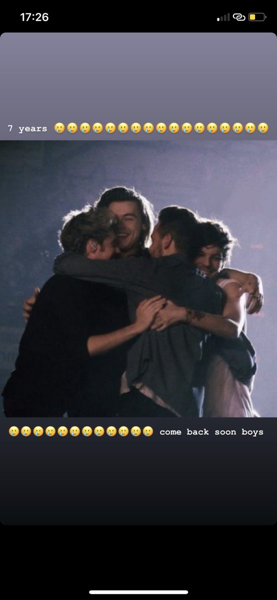 paulinelovlouis's tweet photo. 7 years ago was the last One Direction concert and the last Larry hug π
They really enjoyed and needed the hug you can see that π₯Ή
#HarryStyles #LouisTomlinson #NiallHoran #LiamPayne #LarryStylinson #larry #larryween #lastonedirectionconcert #lastlarryhug https://t.co/3XWAI4DHC0