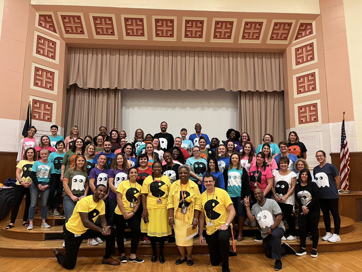 What fun as Pac-Man and ghosts today <a href="/FrazerFrontier/">Frazer School</a> <a href="/misspeterson300/">Marie Peterson</a> <a href="/DBfield/">L.Brumfield</a> <a href="/jaime_commisso/">Jaime Commisso</a> @MissWheeler3rd <a href="/SyracuseSchools/">Syracuse City School</a>