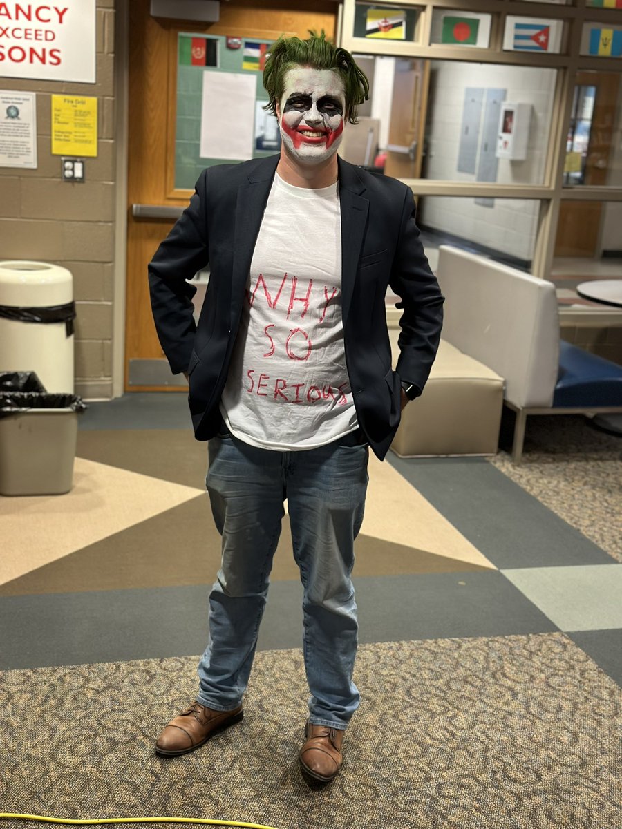 LibraryGeek678's tweet photo. EIMS staff showing their usual amazing spirit for Red Ribbon Week’s “Show Your Character” day! 💙 #WeAreEI @eastironms @EICSD https://t.co/SagWo0Tobx