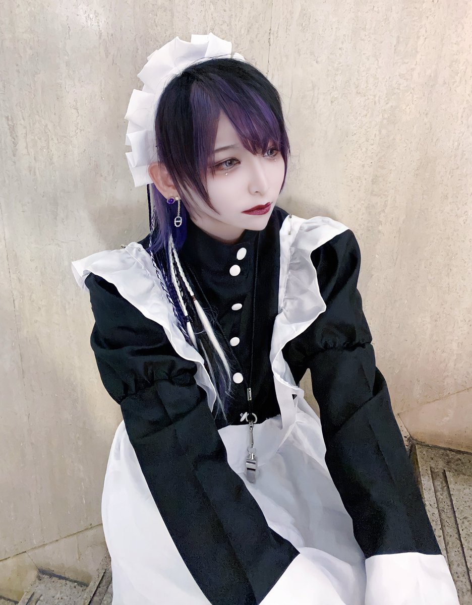 EVOL__LEON's tweet photo. 「婚期を逃し迷走するコンカフェ嬢」
の地味ハロ https://t.co/KfUmhun3Gu