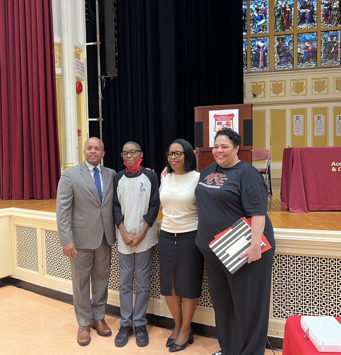 HelenKellerIntl's tweet photo. Reaching 1M students takes more than just @HelenKellerIntl vision team. TY to our amazing partners - @nycHealthy @NYCSchools @NYC_CommSchools @WarbyParker @RitaJosephNYC @DOEChancellor @NYCSpeakerAdams - together we are helping ALL children realize their #truepotential https://t.co/251YceONgZ