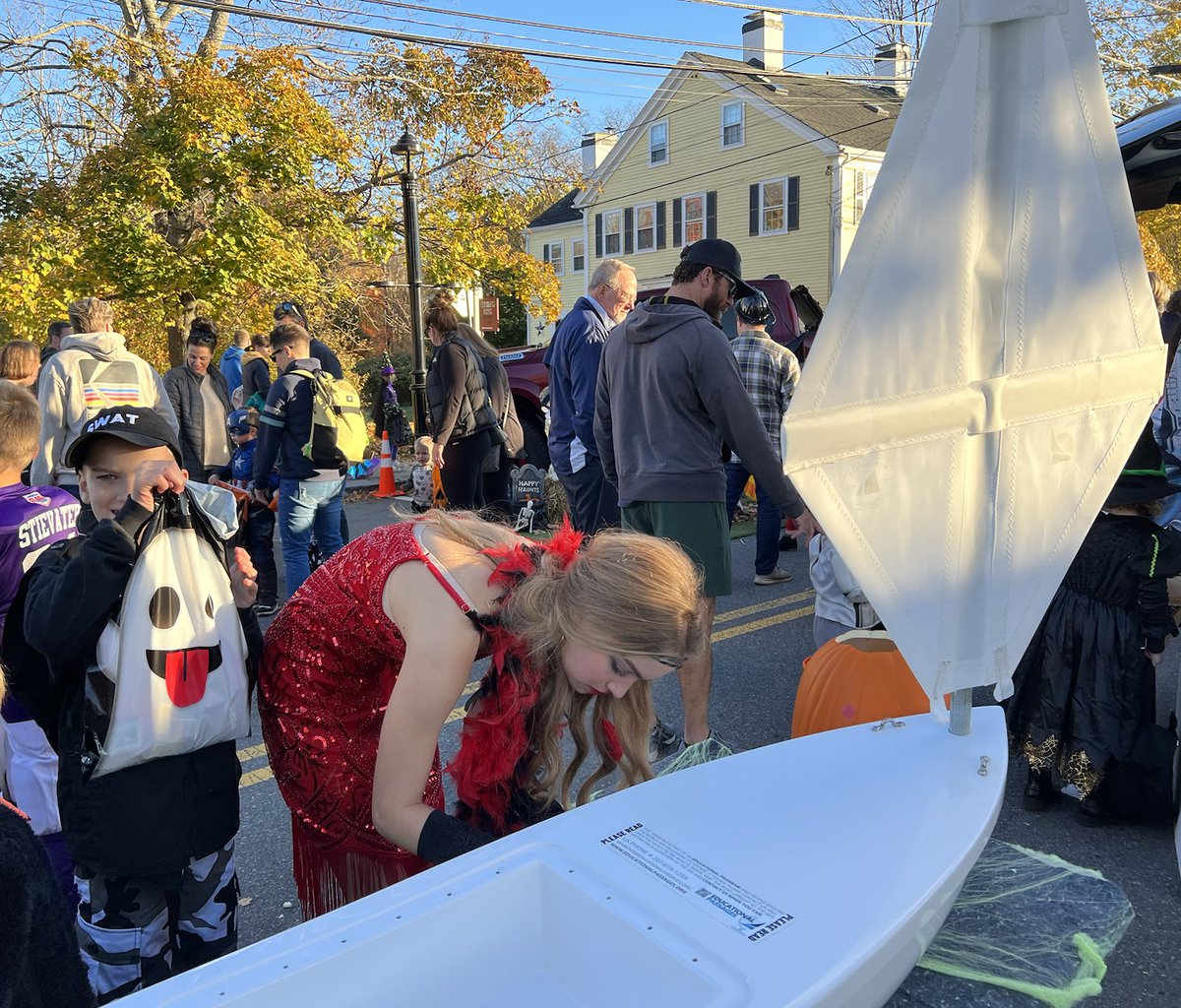 Everyone stopped by at TESPTO Trunk or Treat and voted for our ship's name!