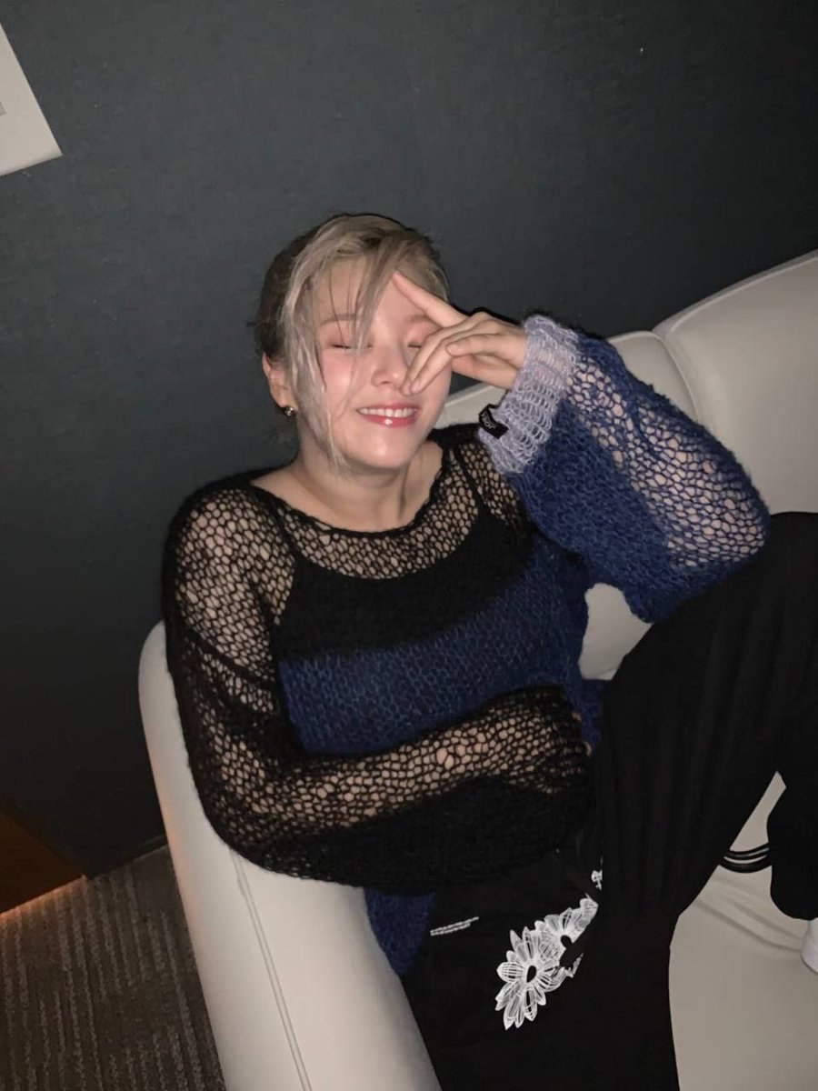 yjyworld's tweet photo. Happy Birthday to our shining star, Jeongyeon 🖤 May your 26th year be more joyful than the last 💕

Thank you for being born and becoming a singer. Always stay happy and healthy Jeongyeon 🥹🫶

#HappyJEONGYEONday
#정연이와_채워가는_11월의_조각
#AlwaysWithYoo https://t.co/KdWTVotzUZ
