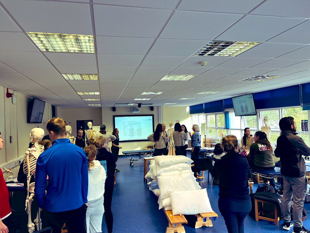 ashjamesphysio's tweet photo. Brilliant day @GlyndwrUni with @motivationalmad & the rest of the team
Really engaged group of 1st years with some great facilities to work with inc. the #Simbulance coupled with simulation hospital wards & interactive anatomy table
Awesome examples of MDT working too! #Diolch https://t.co/I654uHmcUz
