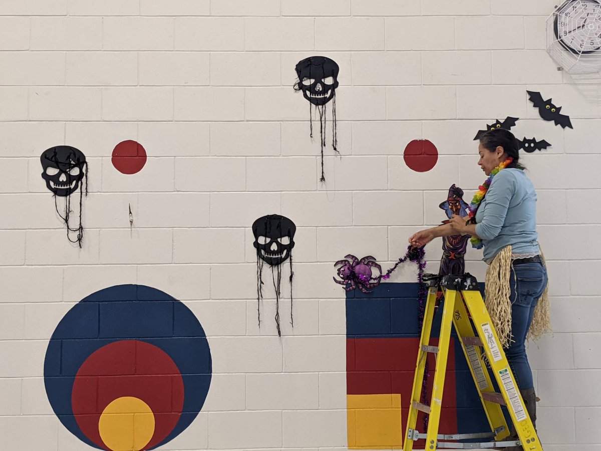 Parent Council preparing the gym for a spooky monster mass this afternoon! Looking forward to seeing all the kids dressed up in costumes 👻💀🧙‍♀️ 👯‍♀️🦄 <a href="/StGeorgeOCSB/">St. George School</a>