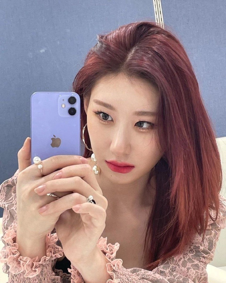 Le pido perdón a la #𝚋l𝕠o𝚍y気味な𝑝ar𝘵y por updatear sin mi disfraz jalowinero pero juro con la patita en el corazón que cuando toque decir #𝐭ric𝑘または𝐭r𝚎𝚊t por toda la #𝑠𝑝o𝐨𝑘y𔘓𝑔𝚑i𝚋liː𝐭𝕠w𝚗 🔮 me lo verán puesto sin quitármelo!

𝑛𝚍 𝟼𝟶. by re𝕠l ⋆ #𝕤hibo