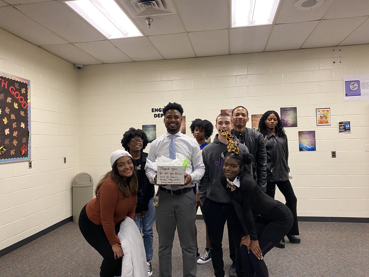 Darnell Russell tweet media