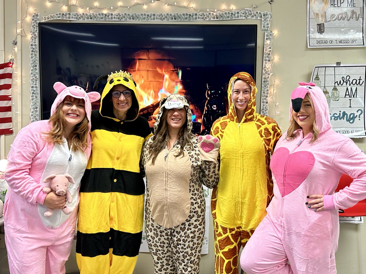 DublinSells's tweet image. The Sells staff never disappoints on Halloween! #RockPride #AmazingCostumes