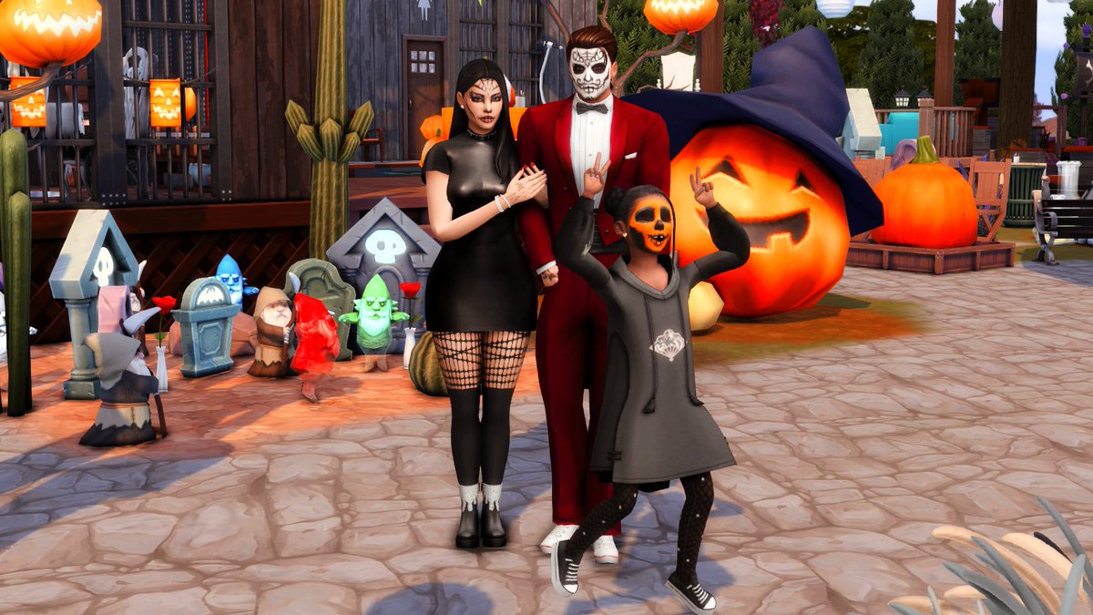 LilHaughSims's tweet photo. Happy Halloween from Alice Spencer-Kim, Tom Bosley and Olivia Kim-Lewis! 🎃👻💀 #SpookyDay #HappyHalloween https://t.co/cem3hbYI26
