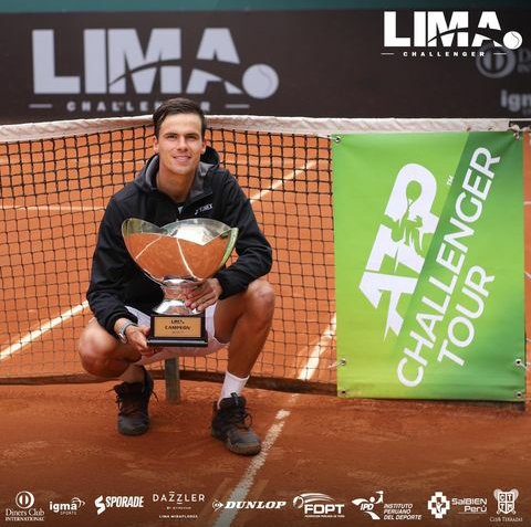 Not_Esportivas's tweet photo. ATP Challenger!
Parabéns ao tenista campeão o alemão @daniel_altmaier (🇩🇪) que conquistou o @ATPChallenger de Lima no Peru, conquistando assim o quinto título de challenger na carreira 
#ATPChallenger #tennis #IGMA #LimaChallenger2022 #Lima #DanielAltmaier https://t.co/DFhZioX205