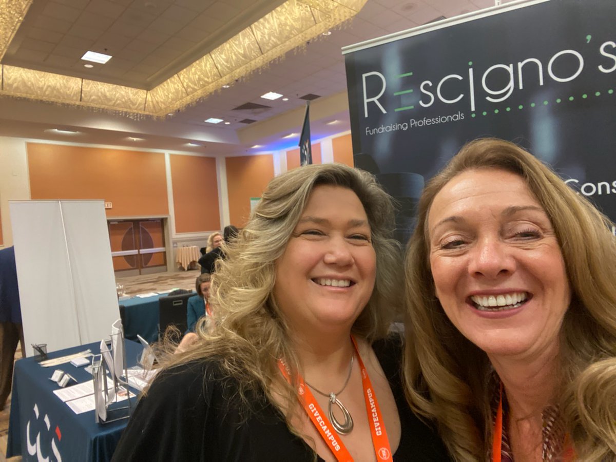 eRescignos's tweet photo. Ron and Sue Rescigno had a wonderful time at the CASE Conference last week! Thanks to everyone who stopped by and said hello. Here's Sue with two of our favorite clients: Paula Allison from Los Rios Colleges and Diana Pollard from Dutchess Community College! https://t.co/QejMIQWvBu
